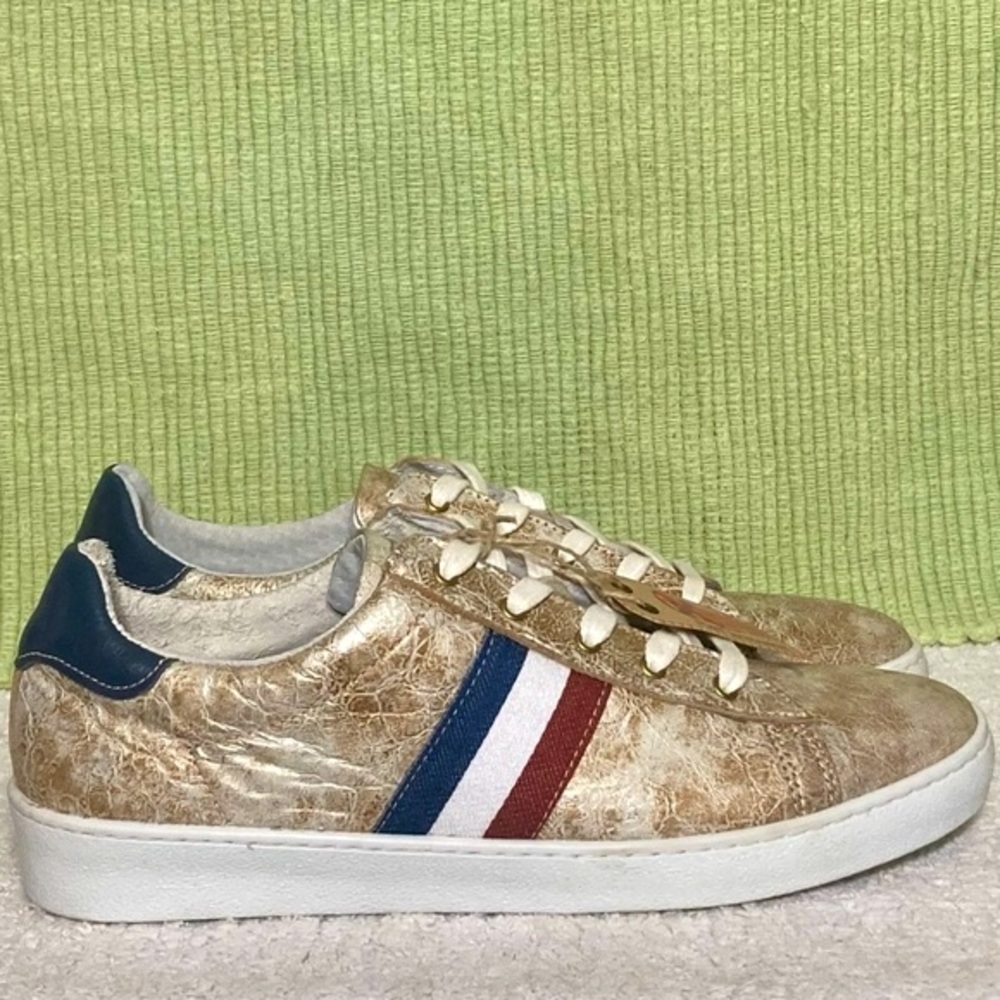 Post Xchange Women's Gold Metallic Leather Sneaker Shoes Sz EU 40 & US 9 NWT